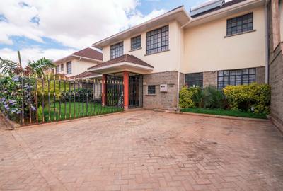 4 Bed Townhouse with En Suite in Kitengela