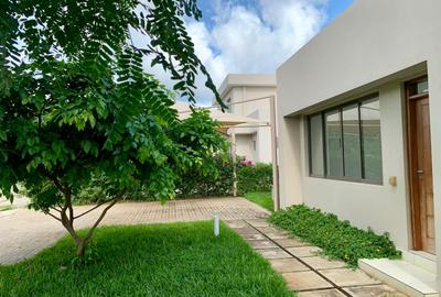 3 Bed Villa with En Suite in Vipingo