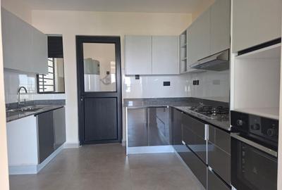 3 Bed Apartment with En Suite at General Mathenge
