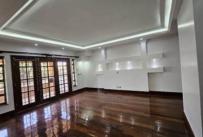5 Bed House with En Suite at Runda
