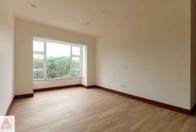 3 Bed Apartment with En Suite at City Park Drive