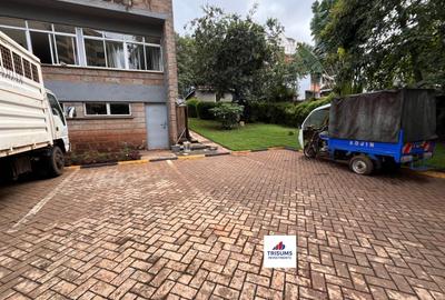 5 Bed Townhouse with En Suite at Prp7+494