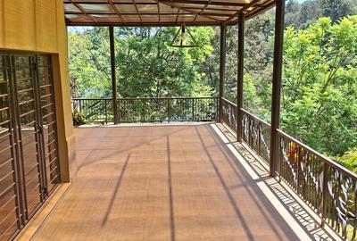 5 Bed Townhouse with En Suite at Lowerkabete - 3