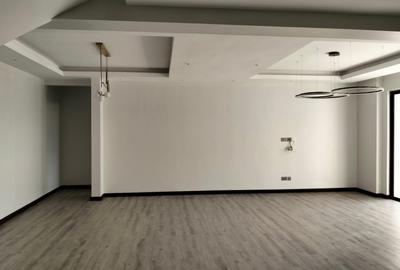 5 Bed Apartment with En Suite in Parklands