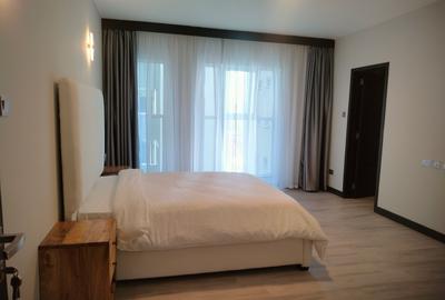 Furnished 3 Bed Apartment with Swimming Pool in Riverside
