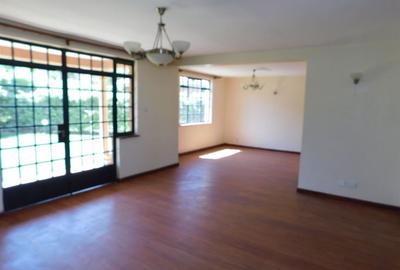 4 Bed House with En Suite at Fourways Junction Estate - 4