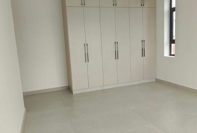 3 Bed Apartment with En Suite at Brookside - 3