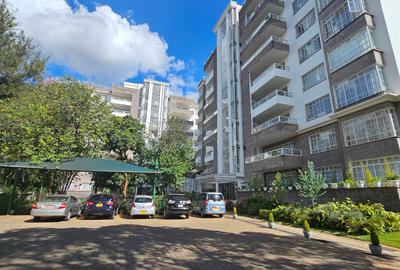 3 Bed Apartment with En Suite at Lavington