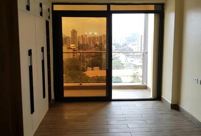 4 Bed Apartment with En Suite in Parklands - 2