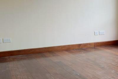 5 Bed Townhouse with En Suite in Lavington - 4