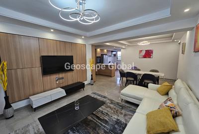 3 Bed Apartment with En Suite in Riverside - 2