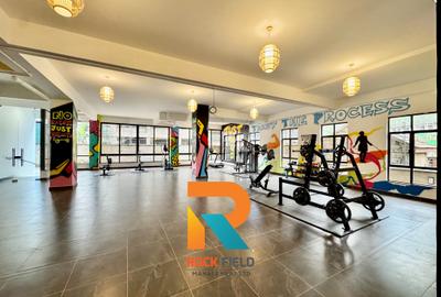 Serviced 2 Bed Apartment with En Suite in Brookside