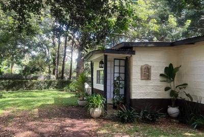 1 Bed House with En Suite at Karen