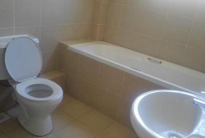 2 Bed Apartment with En Suite in Westlands Area