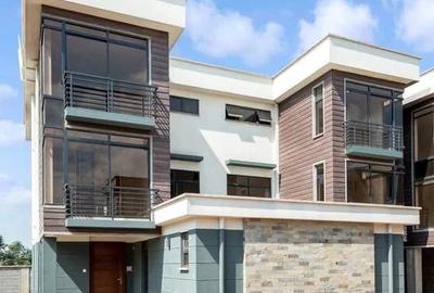 4 Bed Townhouse with En Suite in Loresho