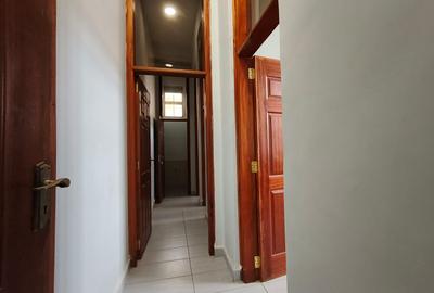 7,500 ft² Warehouse with Service Charge Included in Tatu City - 2