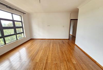 3 Bed Apartment with En Suite at Riverside