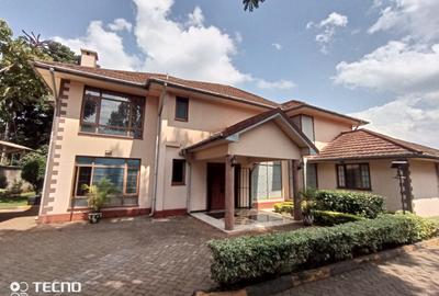 4 Bed Townhouse with En Suite at Mimosa Rd