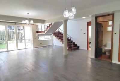 4 Bed Villa with En Suite in Riara Road - 2