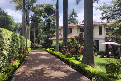 4 Bed House with En Suite at Nyari