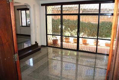 5 Bed Townhouse with En Suite at Westlands