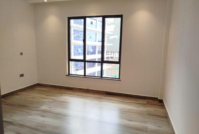 2 Bed Apartment with En Suite in Brookside - 2