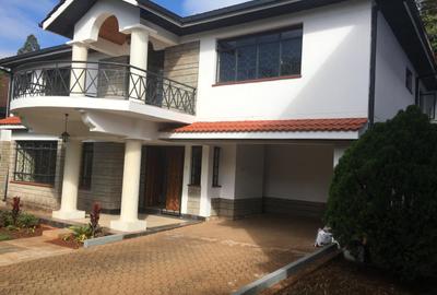 4 Bed Townhouse with En Suite in Spring Valley