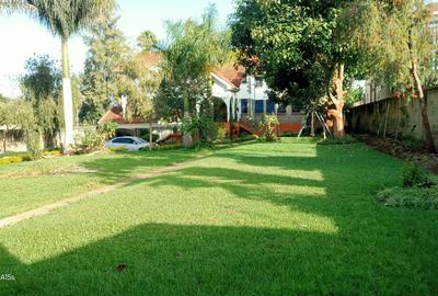 3 Bed House with En Suite in Runda - 3