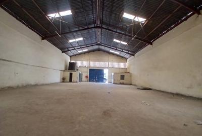 5,000 ft² Warehouse with Backup Generator in Ruiru - 4