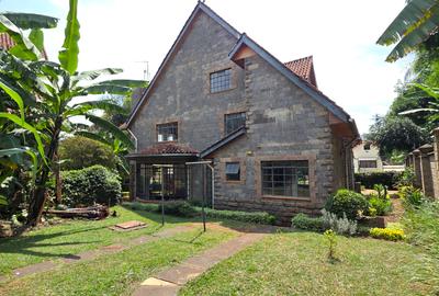5 Bed Townhouse with En Suite at Lavington Green