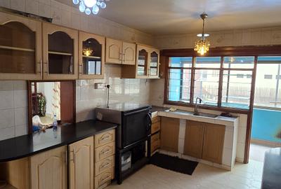 5 Bed Apartment with En Suite at Mpaka Road - 2