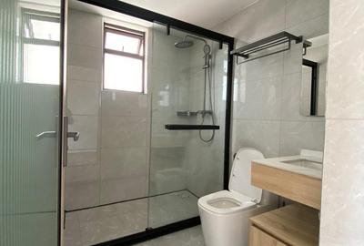 2 Bed Apartment with En Suite at Riverside Drive - 3