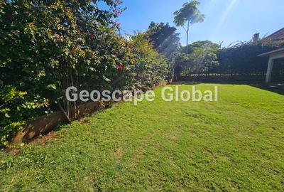 5 Bed House with En Suite in Runda