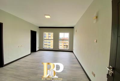 3 Bed Apartment with En Suite in Riverside