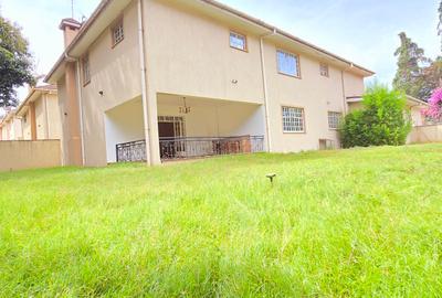 5 Bed Townhouse with En Suite at Lavington Off James Gichuru