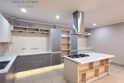 2 Bed Apartment with En Suite at Peponi Road - 2