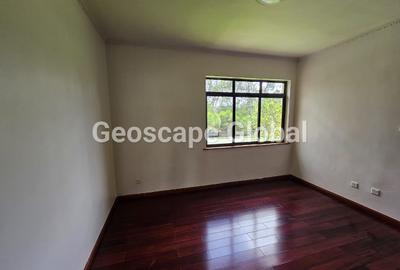 5 Bed House with En Suite in Karen