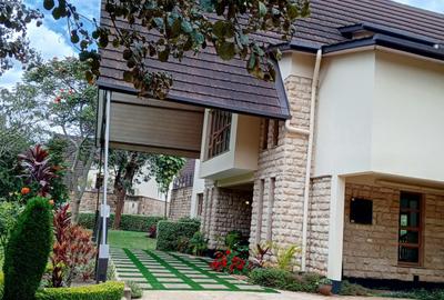 5 Bed House with En Suite in Karen - 3