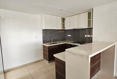 2 Bed Apartment with En Suite in Lavington - 3