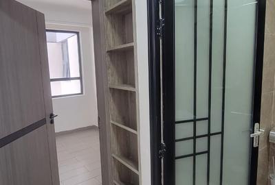 1 Bed Apartment with Gym in Kilimani