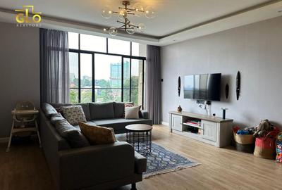 Furnished 2 Bed Apartment with En Suite in Brookside