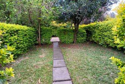 1 Bed House with En Suite at Karen