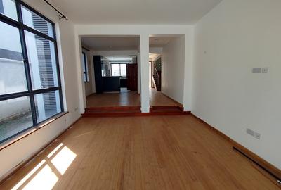 4 Bed Townhouse with En Suite in Lavington - 2