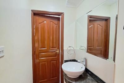 4 Bed Townhouse with En Suite in Lavington