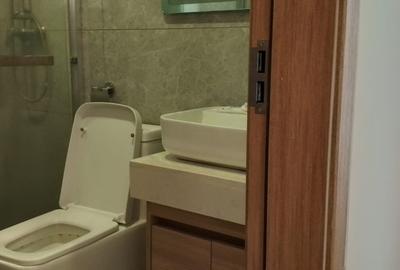 3 Bed Apartment with En Suite in Riverside - 3