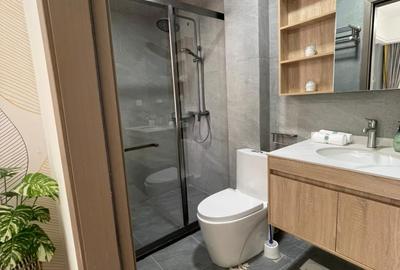 2 Bed Apartment with En Suite in Westlands Area