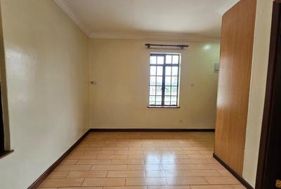 3 Bed House with En Suite in Lavington