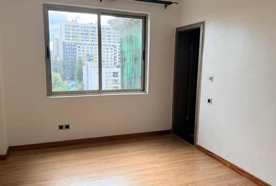 Serviced 2 Bed Apartment with En Suite in Kilimani - 4
