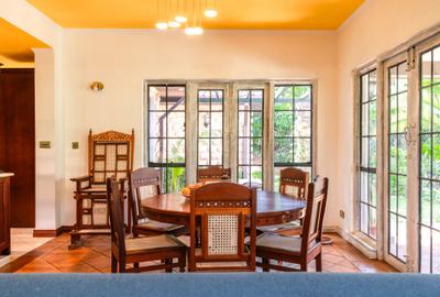 4 Bed House with En Suite in Windsor - 4