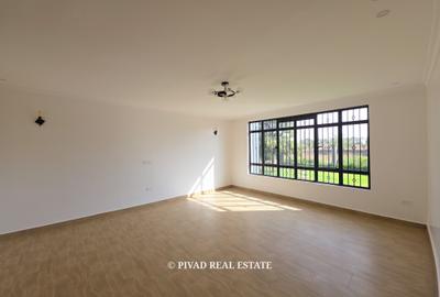 4 Bed Townhouse with Garden in Ruiru - 4